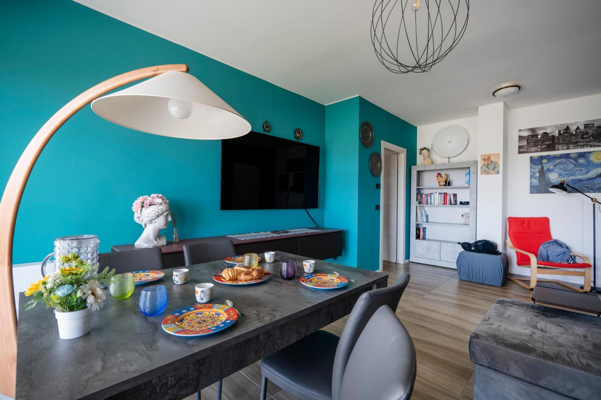 Kind Park - Sleek Apartment With Terrace & Parking Bari Exteriör bild