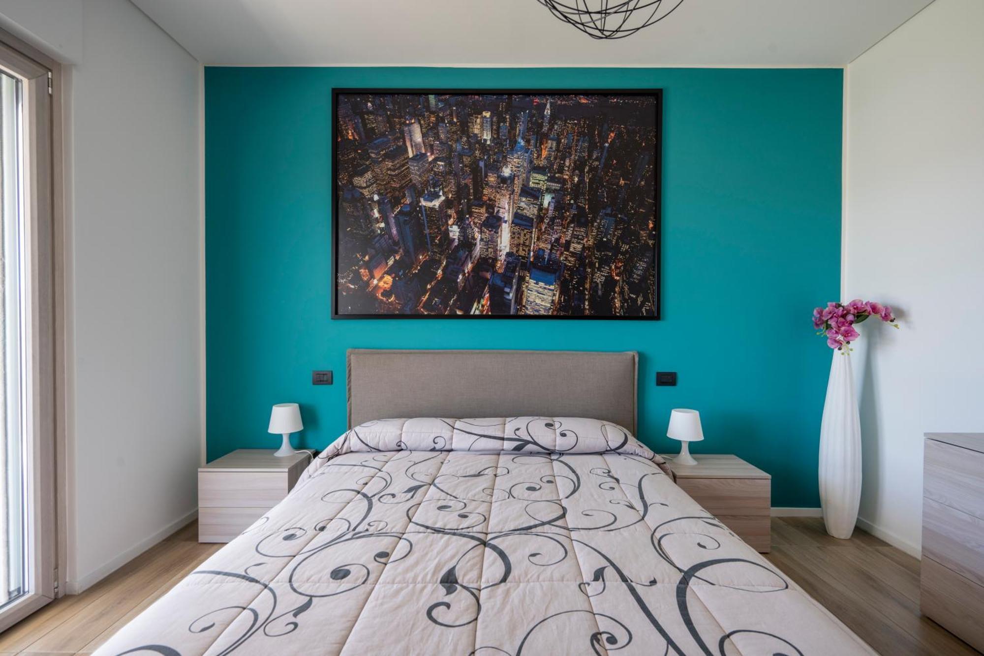 Kind Park - Sleek Apartment With Terrace & Parking Bari Exteriör bild
