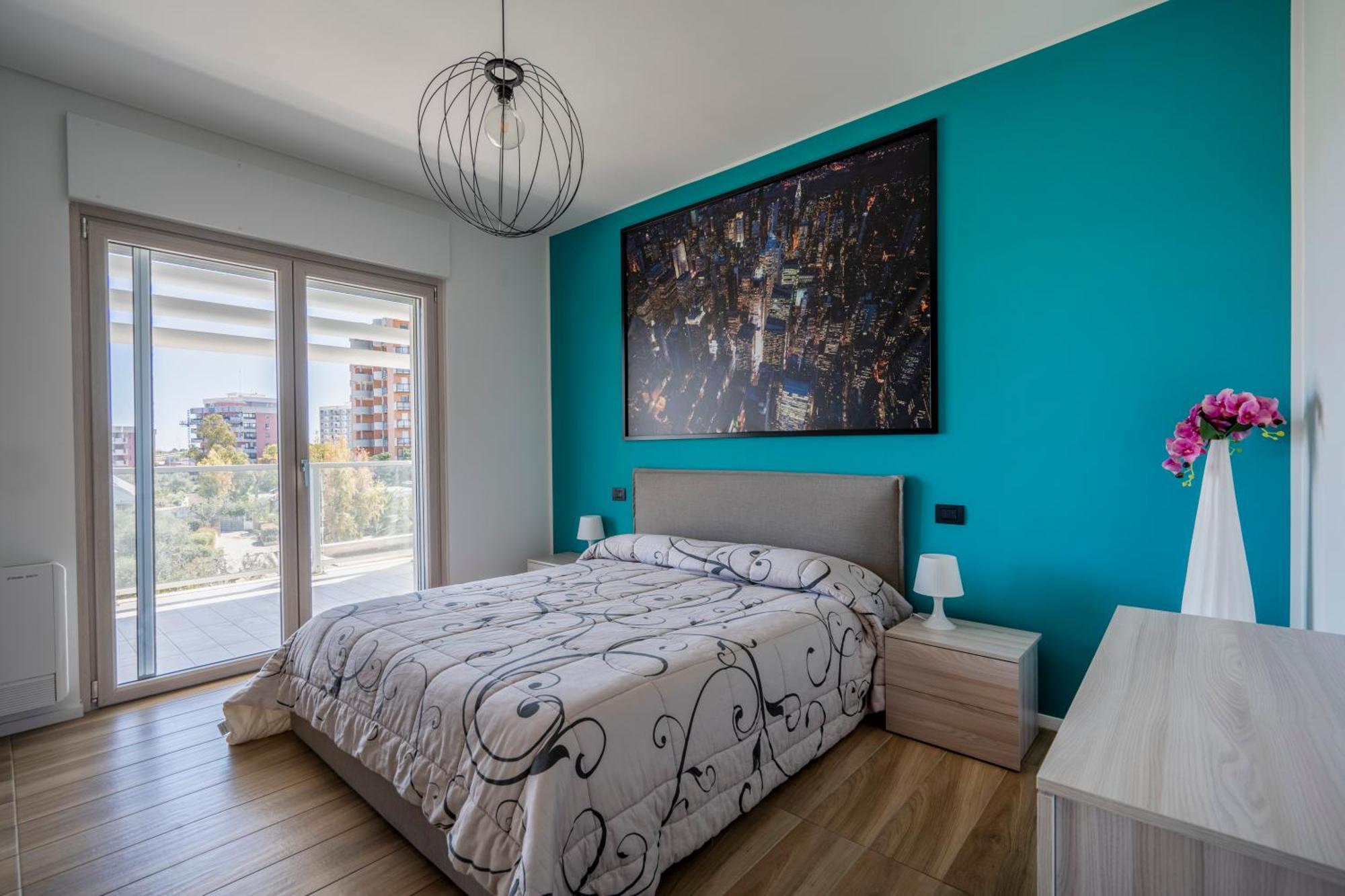Kind Park - Sleek Apartment With Terrace & Parking Bari Exteriör bild